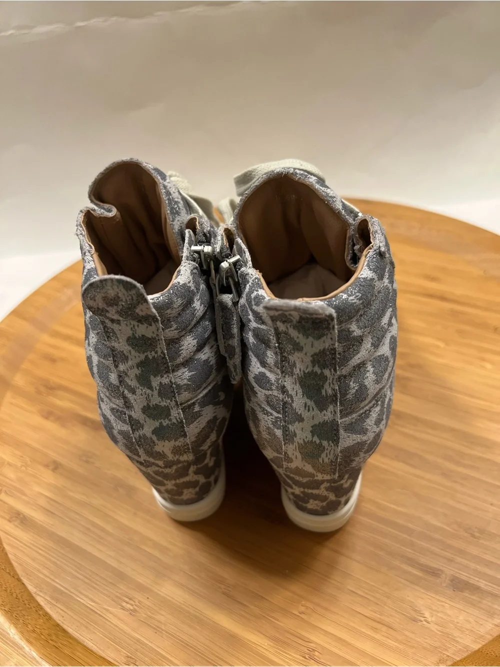 Linea Paolo Fenton Wedge Gray Leopard High-Top Sneakers Size 6 M NWOT